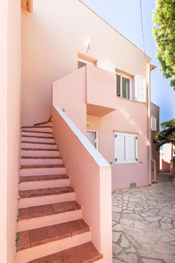 Appartement Goldhome - Bahia 6 *